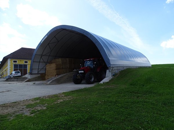 Fahrsilo und Lagerhalle für Stroh bzw. Heu - 16,00 x 50,00m Fahrsilo und Lagerhalle für Stroh bzw. Heu - 16,00 x 50,00m