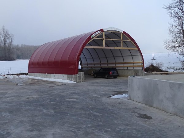 Die neue Halle mit 12,00 x 16,00m