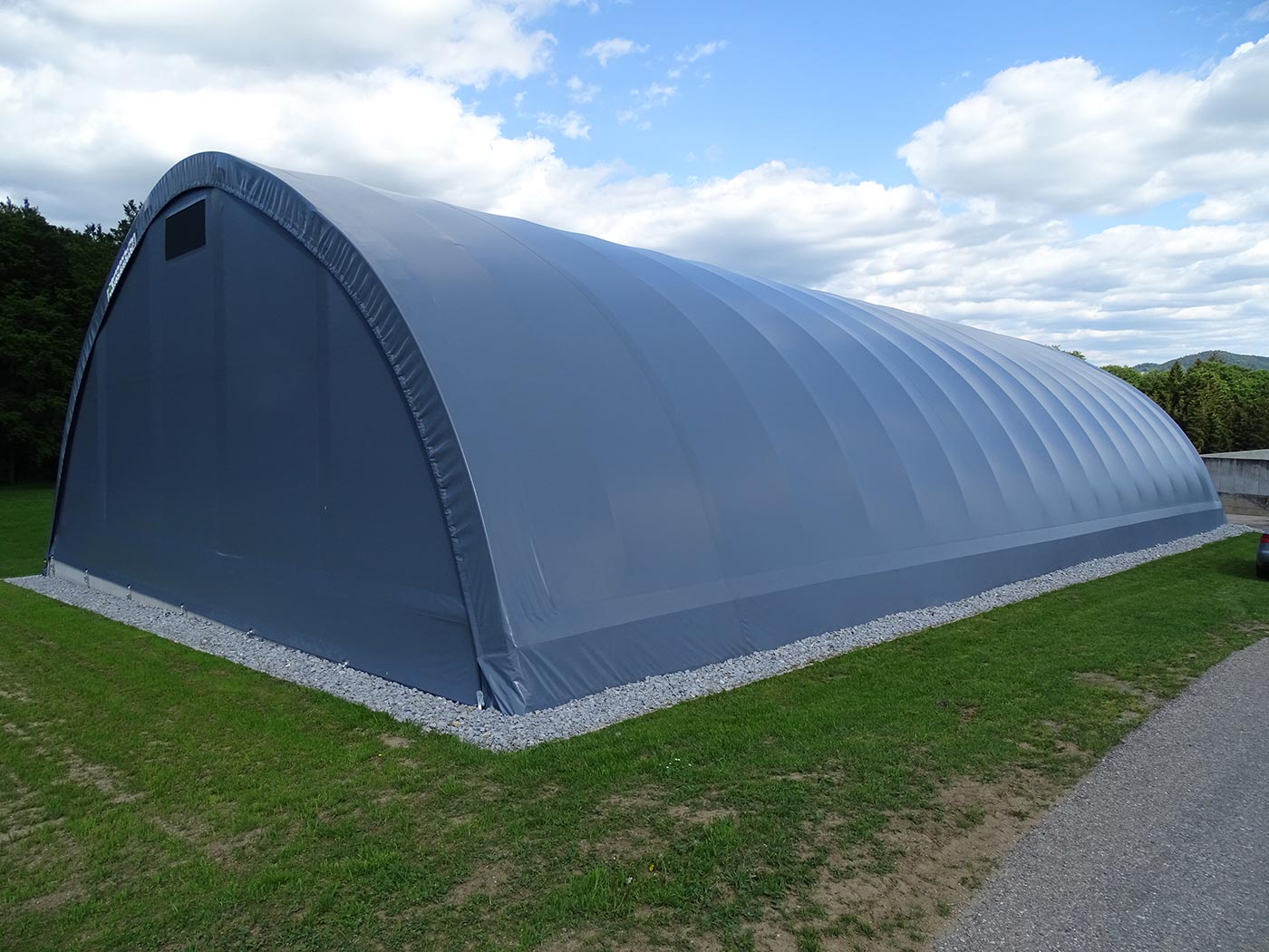 Rückseite des Fahrsilos und Lagerhalle - 16,00 x 50,00m Rückseite des Fahrsilos und Lagerhalle - 16,00 x 50,00m
