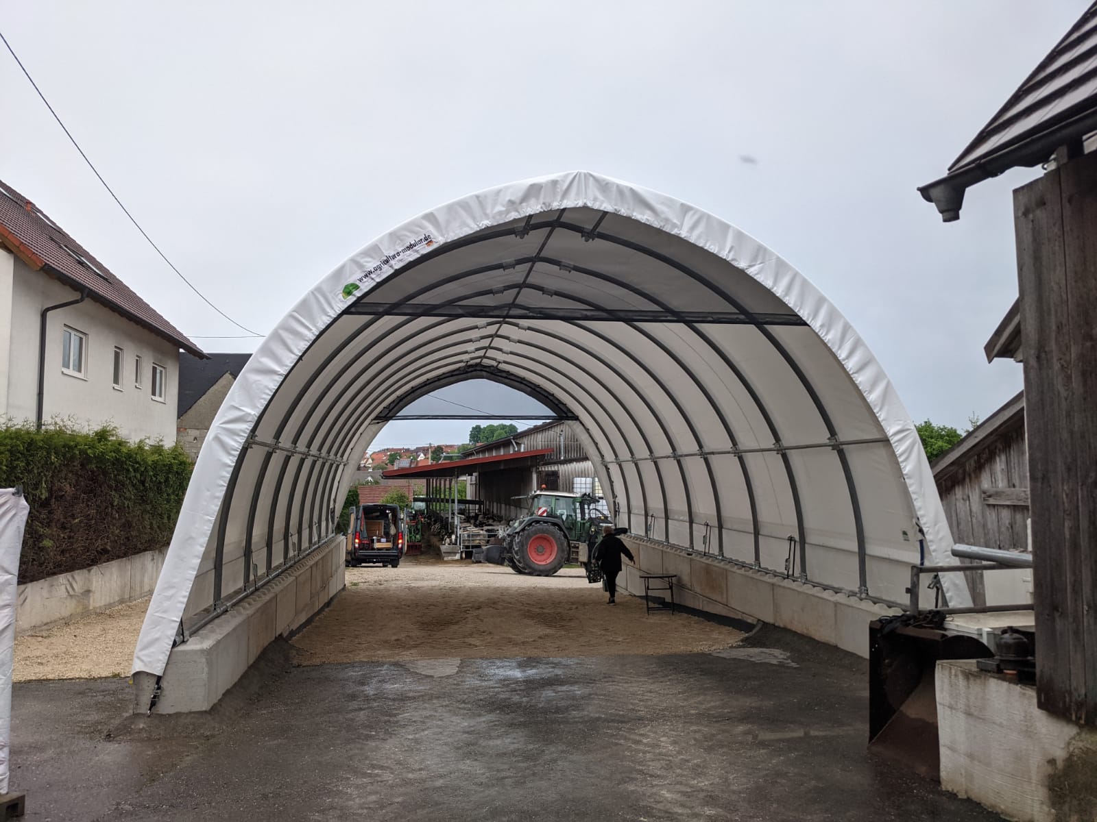 Frontansicht der Maschinenhalle - 7,20 x14,00m